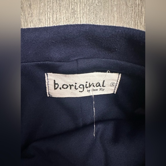 BOUTIQUE SHOE FLY B ORIGINAL SUEDE BUTTON FRONT NAVY SKIRT - Size Small SKU:170 - Picture 2 of 5